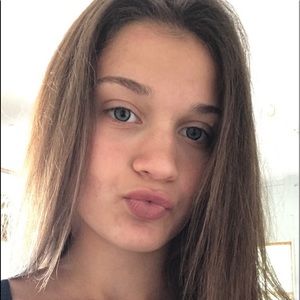 Meet your Posher, Alaina